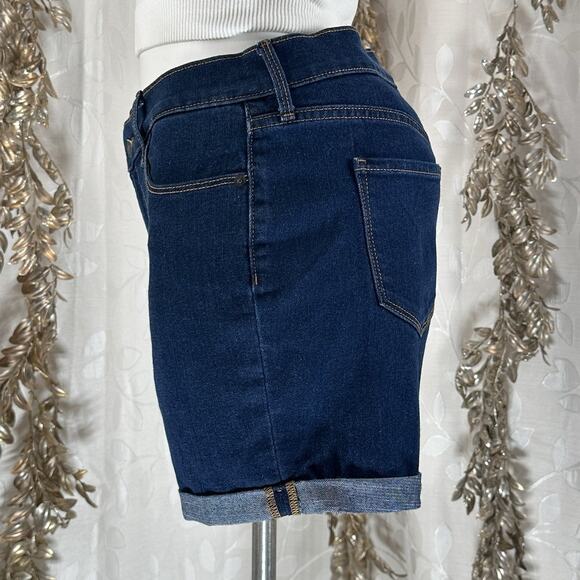 Old Navy Slim Midi Denim Shorts Size 8 Dark Rinse Cuffed‎ Jean Casual Classic - Picture 3 of 12